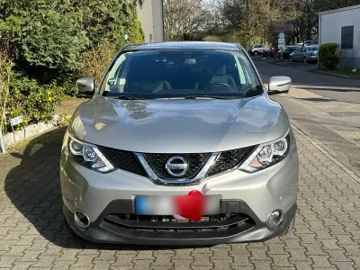 Gebraucht Nissan Qashqai N-Connecta 116 PS (85 kW) 2016 Grau SUV