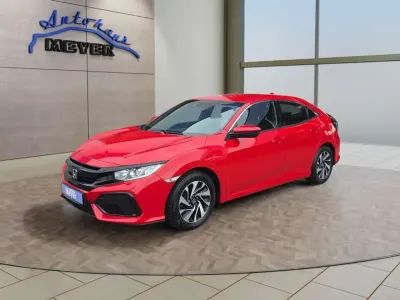 Gebraucht Honda Civic 129 PS (94 kW) 2018 Rally red Limousine