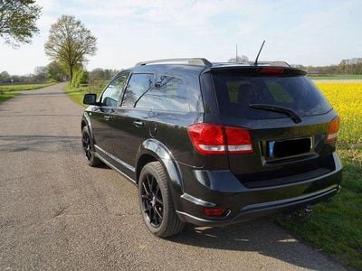 Second-hand Fiat Freemont 170 CP (125 kW) 2014 Negru SUV