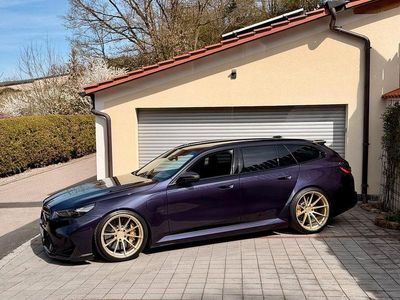Gebraucht BMW M5 Performance 585 PS (430 kW) 2025 Violett Limousine