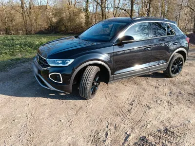 Gebraucht VW T-Roc Move 150 PS (110 kW) 2023 Schwarz SUV