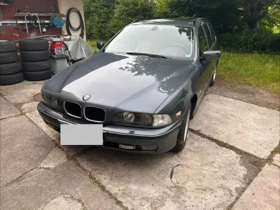 Gebraucht BMW 528 Sport Line 193 PS (141 kW) 1999 Grau Kombi