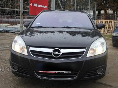 Gebraucht Opel Signum Edition 150 PS (110 kW) 2007 Schwarz Kleinwagen
