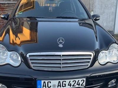 Mercedes C200