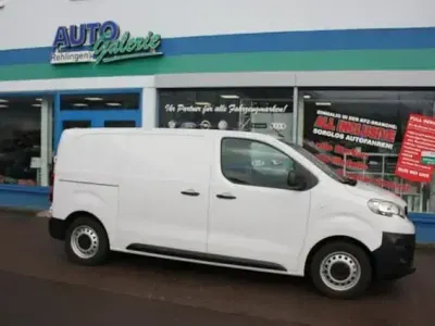Gebraucht Peugeot Expert 120 PS (88 kW) 2023 Weiss Van