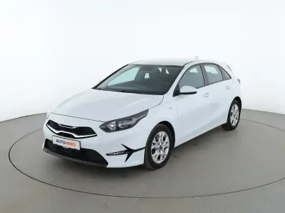 Gebraucht Kia Ceed Edition 7 2022 Weiß Kleinwagen