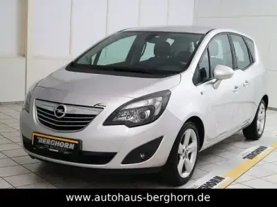Używany Opel Meriva Innovation 140 KM (102 kW) 2010 Srebrny Minivan