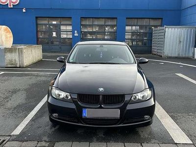 Gebraucht BMW 320 150 PS (110 kW) 2006 Schwarz Limousine