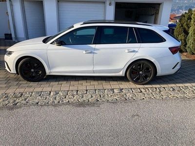 Gebraucht Skoda Octavia RS 245 PS (180 kW) 2022 Weiß Kombi