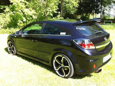 Gebraucht Opel Astra OPC 328 PS (241 kW) 2007 Schwarz metallic Coupé