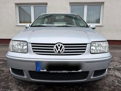 Silber Gebraucht 2001 VW Polo Kleinwagen | 1.990 €