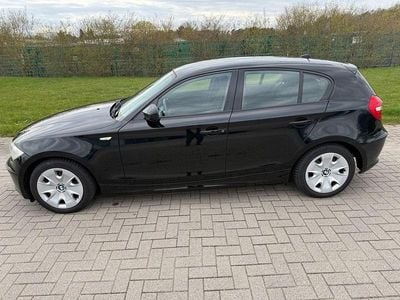 Gebraucht BMW 116 116 PS (85 kW) 2010 Schwarz Kleinwagen