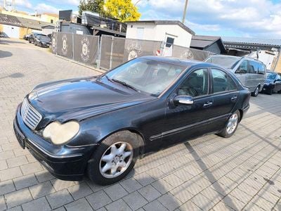 Mercedes C200