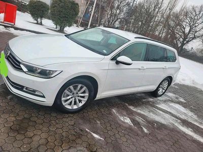 Gebraucht VW Passat 150 PS (110 kW) 2015 Weiß Kombi