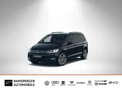 Neu VW Touran Comfortline 150 PS (110 kW) 2026 Grenadillschwarz metallic Van / Kleinbus