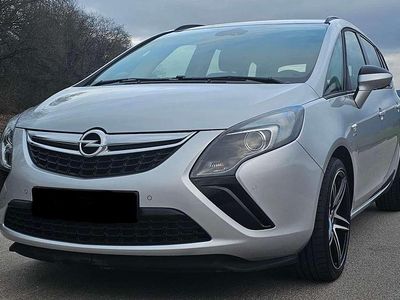Gebraucht Opel Zafira Tourer Active 140 PS (102 kW) 2015 Argon silber/ice silver Van / Kleinbus