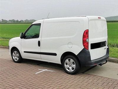 Gebraucht Fiat Doblò 101 PS (74 kW) 2014 Weiß Van / Kleinbus