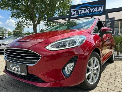 Gebraucht Ford Fiesta Titanium 101 PS (74 kW) 2018 Rot Kleinwagen