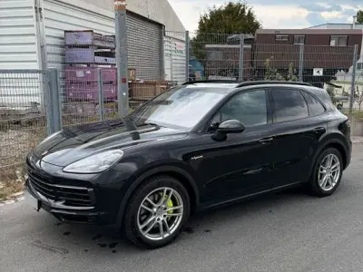 Używany Porsche Cayenne Sport 462 KM (339 kW) 2020 Czarny SUV