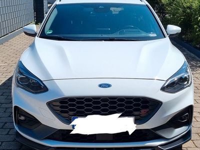 Gebraucht Ford Focus ST 280 PS (205 kW) 2020 Weiß Limousine