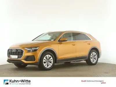 Gebraucht Audi Q8 Ambiente 286 PS (210 kW) 2023 Drachenorange metallic SUV