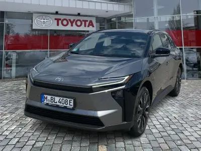 Gebraucht Toyota bZ4X Lounge 252 kW (343 PS) 2026 Silber SUV