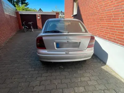 Brugt Opel Astra Edition 102 HK (75 kW) 2000 Grå Sedan