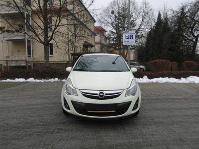 Usata Opel Corsa Satellite 69 CV (50 kW) 2011 Bianco Utilitaria