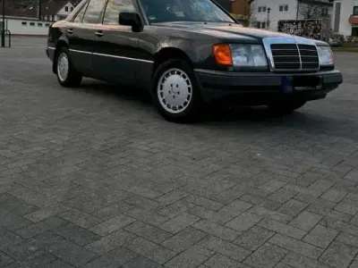 Gebraucht Mercedes E260 160 PS (117 kW) 1989 Limousine