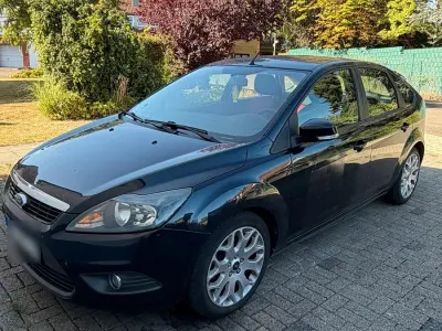 Gebraucht Ford Focus 115 PS (84 kW) 2009 Schwarz Limousine