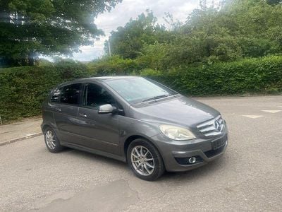 Mercedes B180