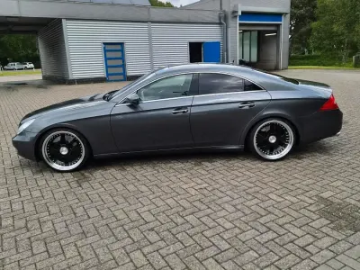 Gebraucht Mercedes CLS500 388 PS (285 kW) 2009 Silber Coupé
