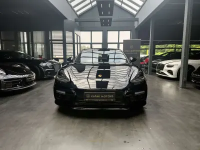 Gebraucht Porsche Panamera Turbo S E-Hybrid 680 PS (500 kW) 2018 Tiefschwarz Kleinwagen
