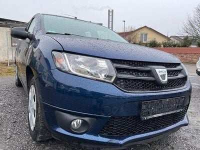 Blau Gebraucht 2016 Dacia Sandero Limousine | 6.399 € (Fairer Preis)
