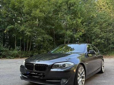 Gebraucht BMW 525 Sport Line 204 PS (150 kW) 2010 Grau Limousine