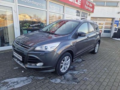 Gebraucht Ford Kuga Individual 150 PS (110 kW) 2016 Grau SUV