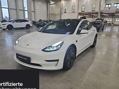 Weiß Gebraucht 2021 Tesla Model 3 Standard Range Limousine | 25.000 € (Fairer Preis)