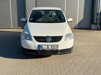 Gebraucht VW Fox 60 PS (44 kW) 2011 Weiß Kleinwagen
