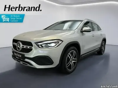 Gebraucht Mercedes GLA200 Progressive 163 PS (119 kW) 2022 Iridiumsilber metallic SUV