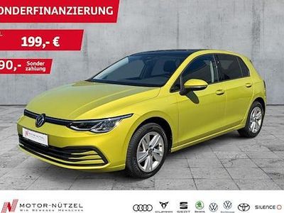 Second-hand VW Golf VIII Life 130 CP (95 kW) 2020 Galben Berlinǎ