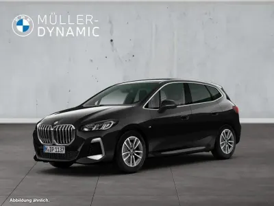 Gebraucht BMW 218 Active Tourer M Sport 136 PS (100 kW) 2023 Saphirschwarz Van / Kleinbus