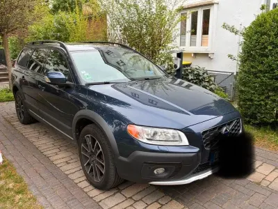 Używany Volvo XC70 Kinetic 181 KM (133 kW) 2014 Niebieski Kombi