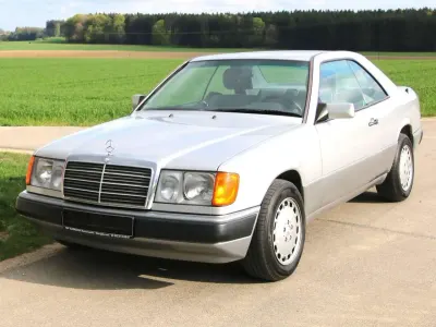 Gebraucht Mercedes 230 132 PS (97 kW) 1991 Silber Coupé
