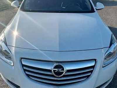 Gebraucht Opel Insignia Sport 160 PS (117 kW) 2012 Weiß Kombi