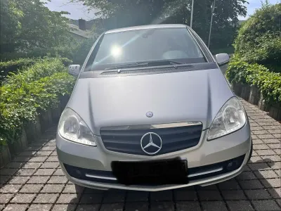 Gebraucht Mercedes A160 Elegance 95 PS (69 kW) 2010 Silber Kleinwagen