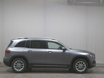 Mercedes GLB200