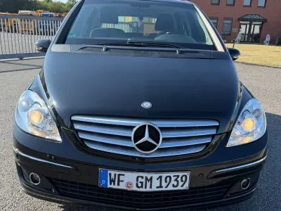 Gebraucht Mercedes B200 136 PS (100 kW) 2007 Schwarz Van / Kleinbus