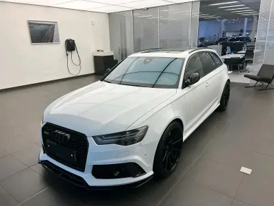 Używany Audi RS6 Performance 605 KM (444 kW) 2017 Biały Kombi