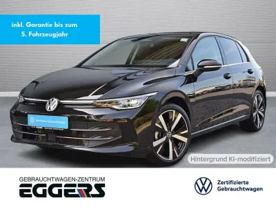 Gebraucht VW Golf VIII Style 150 PS (110 kW) 2025 Schwarz Limousine