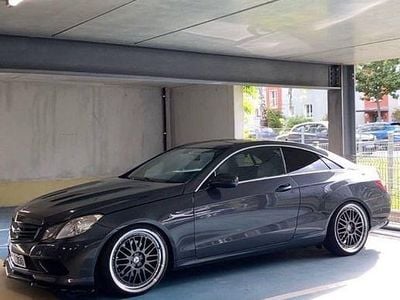 Gebraucht Mercedes E350 292 PS (214 kW) 2009 Grau Coupé
